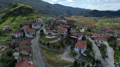 Sakarya Taraklı'nın Tarihi Mirası Ziyaretçileri Ağırlıyor