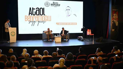 Ataol Behramoğlu Manisa'da Etkinlikte Bulundu