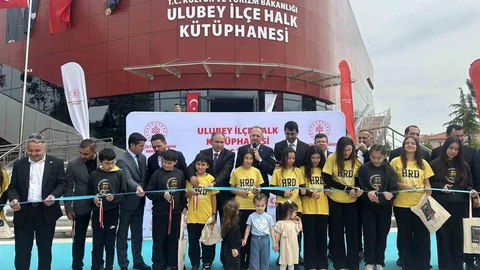 Uşak'ta Yeni Halk Kütüphanesi Açıldı