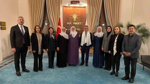 Barış Anneleri AK Parti Grubu'nu Ziyaret Etti