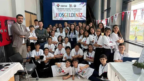 Akgedik TOKİ Ortaokulu'nda Bilim Fuarı Düzenlendi