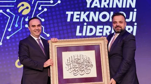 Bakan Kacır: Teknoloji Girişimlerinin Sermayesi Akıl Sermayesidir