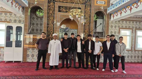 Cizre'de Öğrenciler Cami Şenliklerinde Buluştu