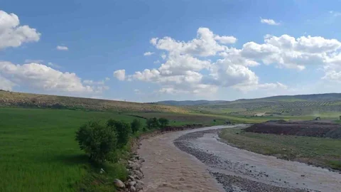 Kilis'te Sabun Suyu'nda Su Seviyesi Artışı