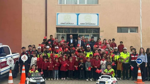 Kaymakam Kara'dan Miniklere Uyarı