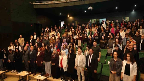Niğde’de Modern Folk Konseri Gerçekleşti