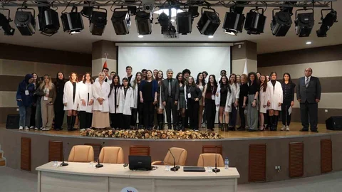 Karabük'te Kimya Öğrencileri İçin Tören Düzenlendi