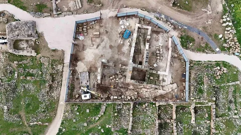 Zerzevan Kalesi'nde Restorasyon Çalışmaları Devam Ediyor