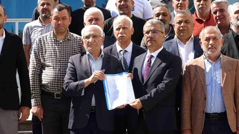 Başkan Duranay Mazbatasını Aldı