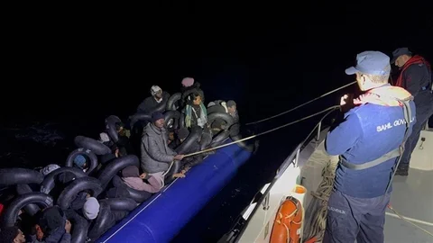 İzmir'de Düzensiz Göçmen Operasyonu