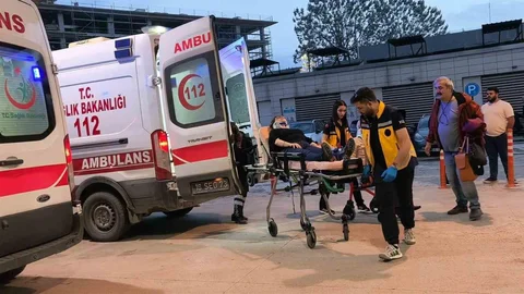 Bursa'da Beton Mikseri ile Minibüs Çarpıştı