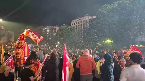 Galatasaraylı Taraftarların Şampiyonluk Sevinci
