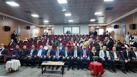 Gediz’de Bilim Kongresi Açıldı