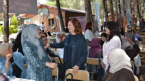 Mersin'de Şehit Annelerine Özel Etkinlik