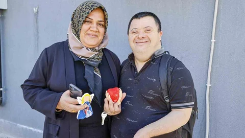 Antalya'da Anneler Günü Sürprizi