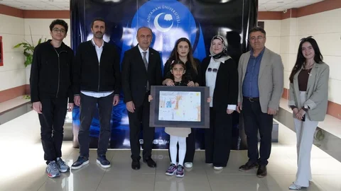 Minik Ressam Ayşe Miray'dan Büyük Başarı