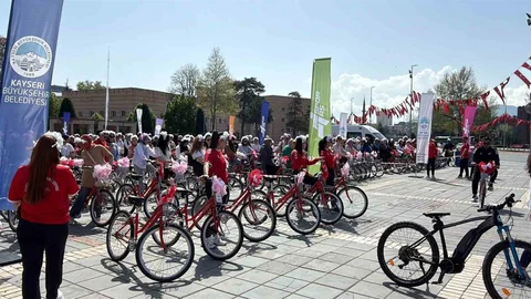 Kayseri'de Anneler Günü Bisiklet Turu
