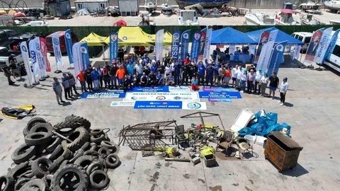 38 Dalgıçla Deniz Temizliği Yapıldı