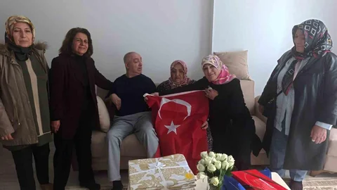 Erzurum'da Anneler Günü Vefa Ziyareti