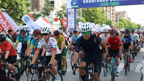 Bursa'da Kadınlar İçin Bisiklet Yarışları