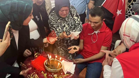 Çorum'da Engelli Bireylere Asker Kınası Yakıldı
