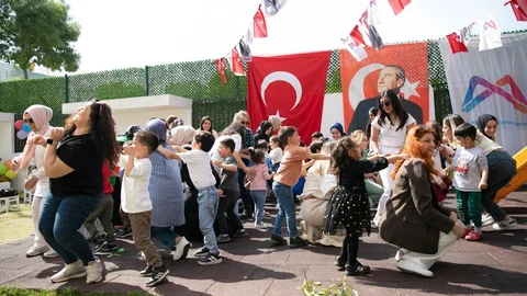 Anneler Günü’nü Oyunlarla Kutladılar: Mersin Büyükşehir’in "Benimle Oynar Mısın?" Etkinliği Büyük Beğeni Topladı