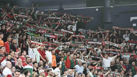 Karşıyaka Basketbol Ligde Kaldı