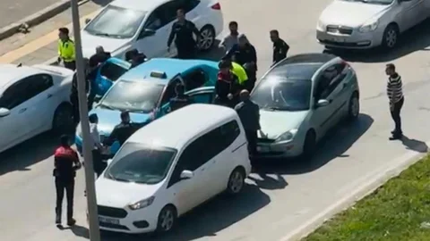 Taksiciyi Rehin Alan Şahıs Yakalandı