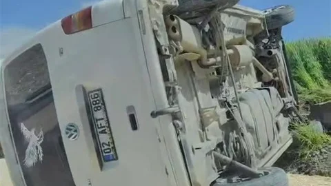 Adıyaman'da Kontrolden Çıkan Araç Devrildi