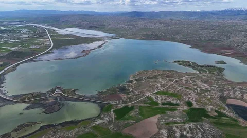 Sivas’ta Tödürge Gölü Taştı