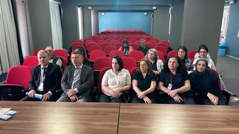 Diyabet Hastalarına Eğitim Verildi