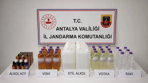 Kaçak Alkol Operasyonu Antalya'da Gerçekleşti