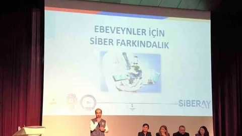 Kars'ta Velilere Siber Güvenlik Eğitimi Verildi
