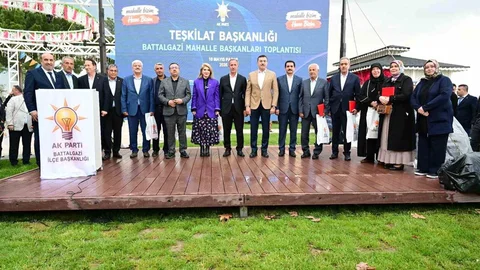 Battalgazi'de Mahalle Başkanları Toplantısı Yapıldı