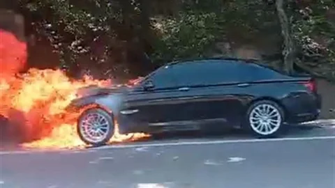 Bursa'da Seyir Halindeki Araç Yangını