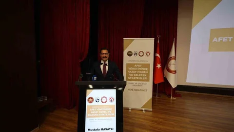 Hatay'da Afet Yönetimi Paneli Başladı