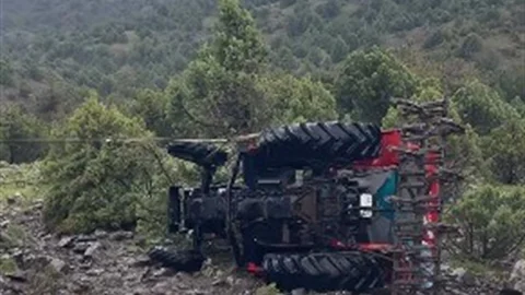 Çorum'da Traktör Devrildi, 1 Yaralı