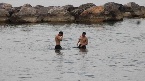 Karadenizli Öğrenciler Akdeniz'de Serinliyor