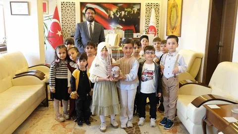 Minik Öğrencilerden Afrika'ya Yardım