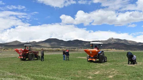 Bayburt'ta Suni Mera Üst Gübreleme Tamamlandı