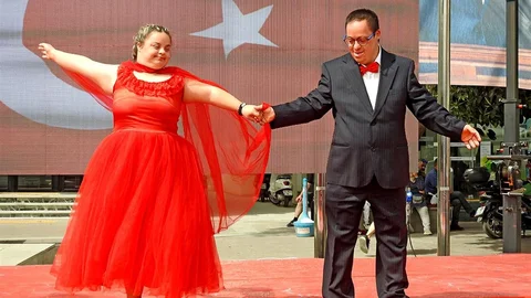 Çeşme'de Renkli Engelli Etkinliği