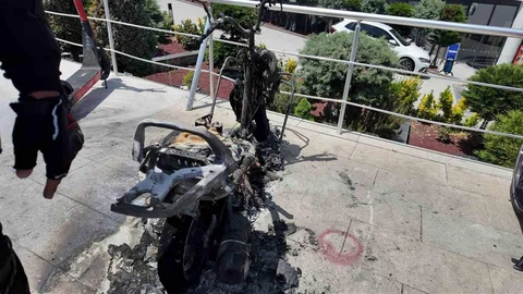 Konya'da Yanan Motosiklete Müdahale