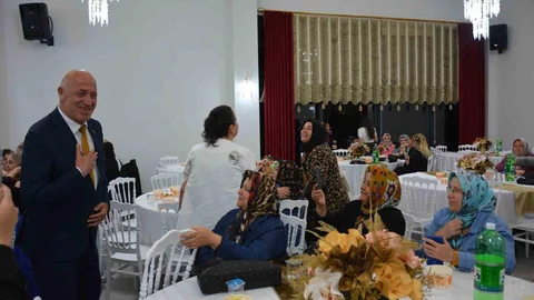 Başkan Kumral'dan Anneler Günü Etkinliği