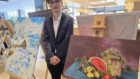 Yozgat'ta Genç Sanatçılar Eserlerini Sergiledi