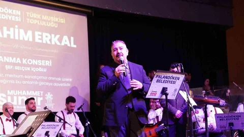 İbrahim Erkal'a Vefa Gecesi İlgiyi Çekti