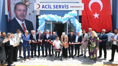 Edremit’te İki Yeni Sağlık Tesisi Açıldı