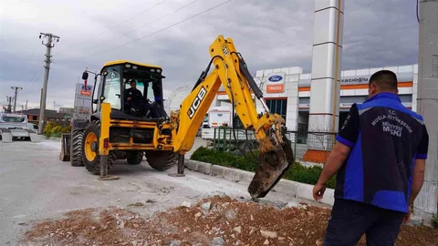 Menteşe'de Su Hattı Yenilendi