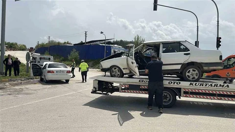 Kastamonu'da Kavşakta Çarpışma