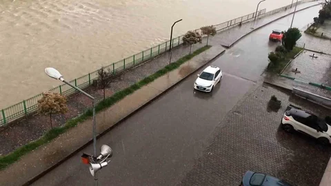 Devrek'te Misket Büyüklüğünde Dolu Yağışı