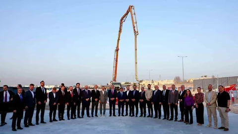 Dışişleri Bakanı Fidan Doha'da İncelemelerde Bulundu